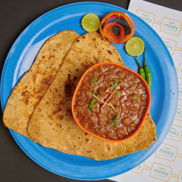 Chole Masala With Tawa Parathas