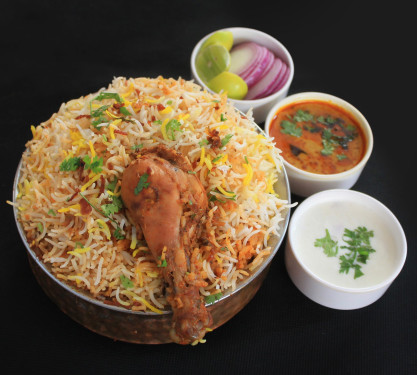 Hyderabadi Chicken Dum Biryani (Single)