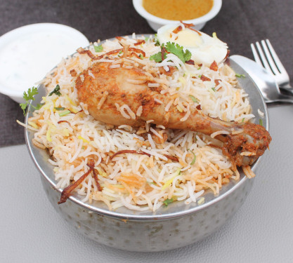 Hyderabadi Chicken Dum Biryani (Full)