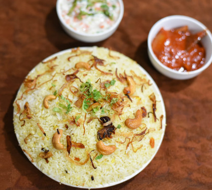 Thalasery Dum Chicken Biryani