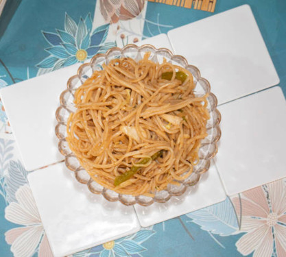 Paneer Chowmein (350-400Gms)