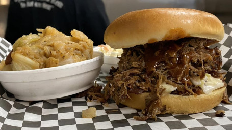 Pulled Pork (1/2 Lb) With Sides (2)