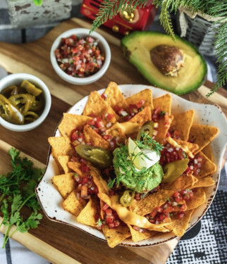 Loaded Classic Nachos