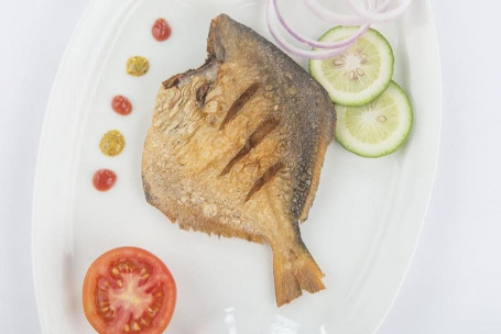 Pomfret Fry With Golden Fried Onions (Ketchup And Kasundi)