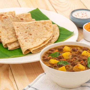 Speciale Black Chana (Usal) Con Parathas