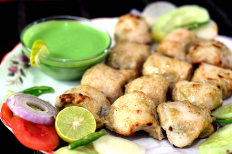 Chicken Reshmi Kebab (6 Pcs) (Served With Green Mint Chutney)