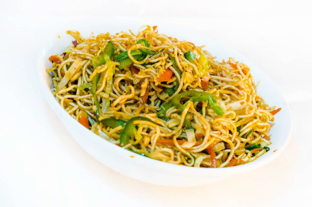 Veg Chilli Garlic Hakka Chow (8 Pcs)