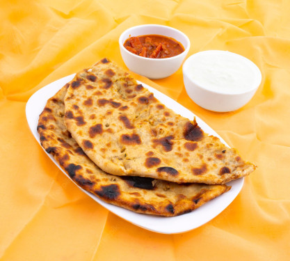 Aloo Paratha(With Curd Pickle)