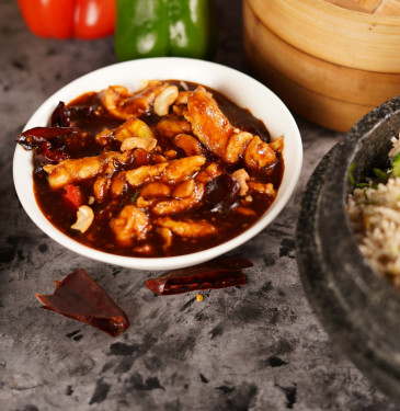 Velvetty Chicken With Dry Chillies And Cashewnuts