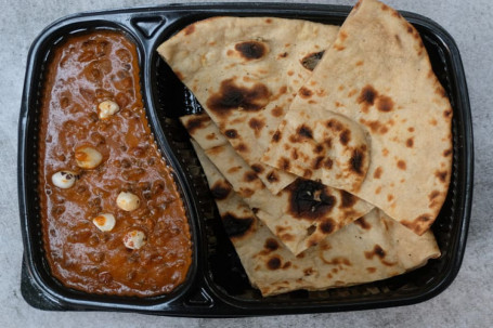 Tandoori Roti Dal Makhni Salad Combo