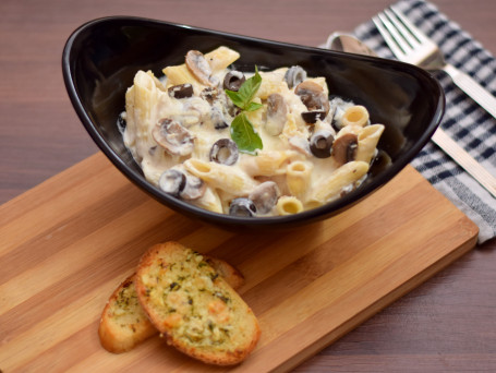 Cream Of Mushroom Penne Pasta