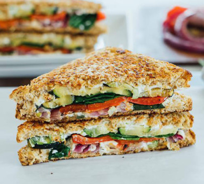 Veg Cheese Sandwich[2Pcs]