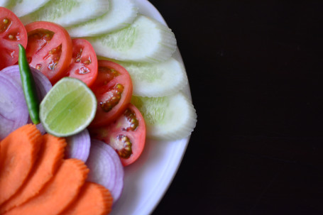 Fresh Green Or Kachumbar Or Mukka Piaz And Hara Mirch Salad