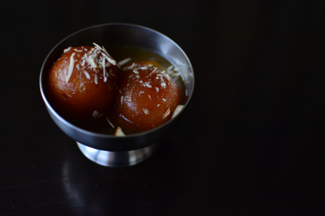 Garam Gulaab Jamun