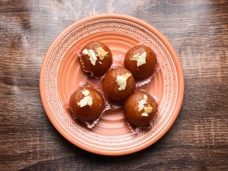 Dry Gulab Jamun (3 Pcs)