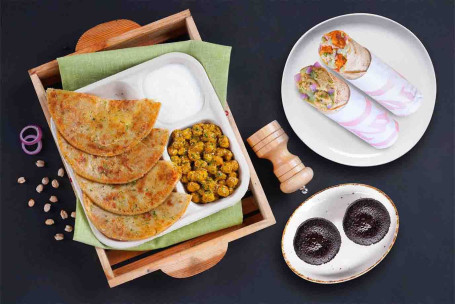 Brunch For 2 Non Veg (Save Rs.55)