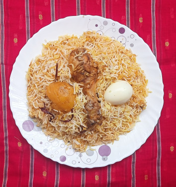 Egg Chicken Biryani Hyderabadi Style (750 Ml)