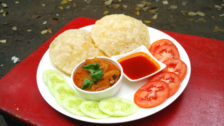 Radha Ballabhi With Aloo Dum (4 Pcs)