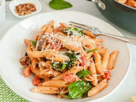 Penne Rose With Parmesan Crusted Paneer