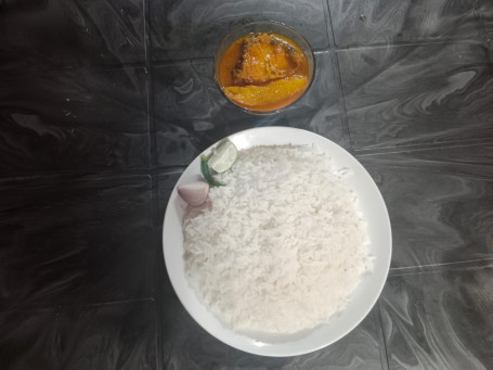 Rice With Fish Curry [1 Piece] And Aloo [1 Piece]