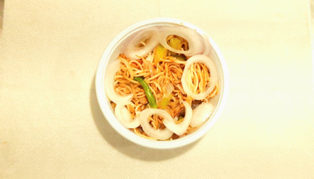 Egg Hakka Noodles (500Ml)