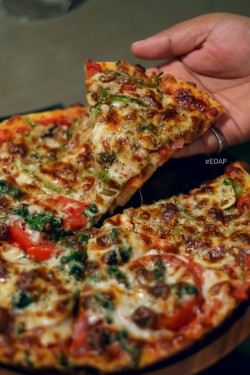 Pizza Bombaj