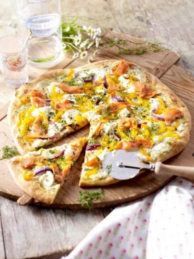 Pizza Knoblauch og Zwiebeln