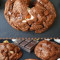 4 prăjituri duble de ciocolată
