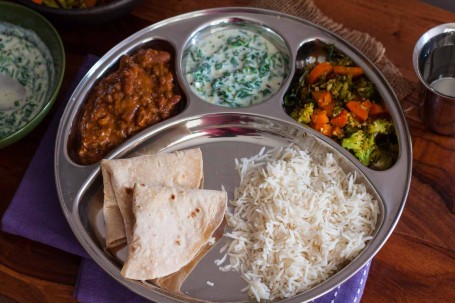 Posiłek Dal Makhani