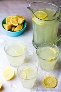 Homemade Cloudy Lemonade