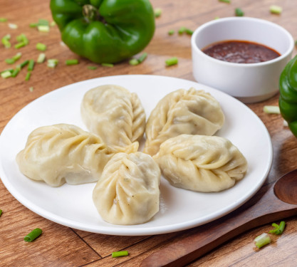 Steam Chicken Momos [5Pcs] With Soup