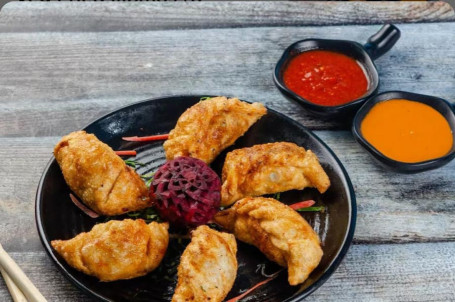 Paneer Fried Momo [6 Pieces]