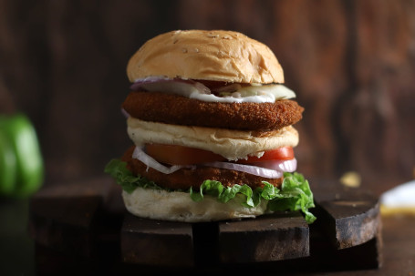 Specjalny Jumbo Burger Szefa Kuchni Z Kurczakiem