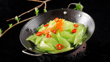 Asparagus Lettuce Stir- Fry With Garlic/Suàn Róng Wō Sǔn