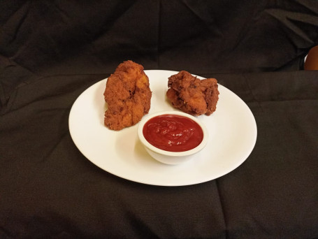 2 Pcs Crispy Fried Chicken With Dip