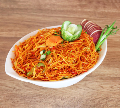 Spicy Schezwan Noodles [Veg]