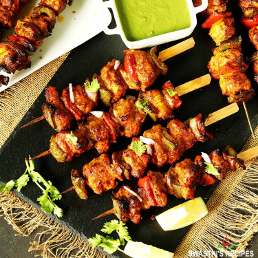 Chicken Tikka Kebab (2 Pcs) With Chicken Reshmi Kebab (2 Pcs)