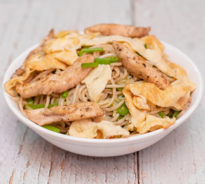 Egg Chicken Gravy Hakka Noodles