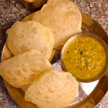 Luchi R Cholar Dal Combo [4Ps 1Plate]