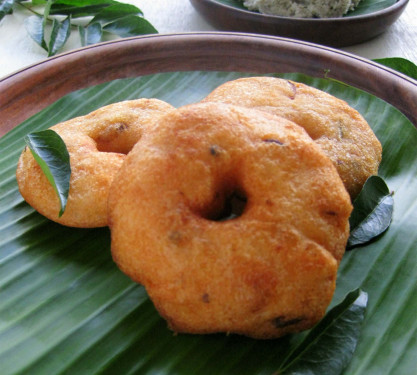 Uzhunthu Vada