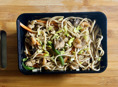 Mongolian Mix Noodles Hakka