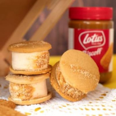 Lotus Biscoff Ice Cream Sandwich (1Pc)