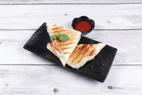 Cheesy Paneer Tikka Masala Sandwich