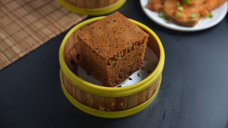 828. Sponge Cake W/ Brown Sugar Sesame Hēi Táng Zhī Má Mǎ Lā Gāo