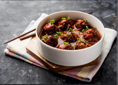 Veg Manchurian With Lachha Paratha