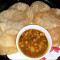 Luchi With Ghugni Matar (4 Pcs)