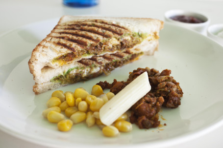 Gobi Vadakari Cheese Sandwich