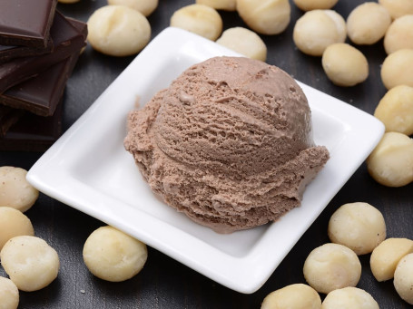 Chocolate Macademia Ice Cream (100 Ml)