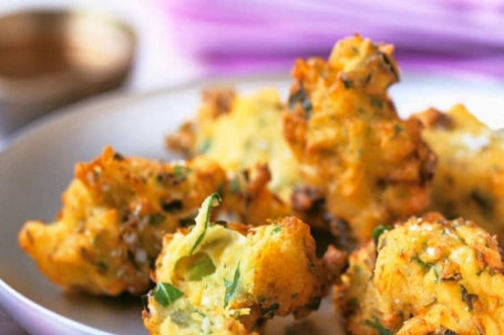 Masala Aloo Pakoras (12 Pcs)