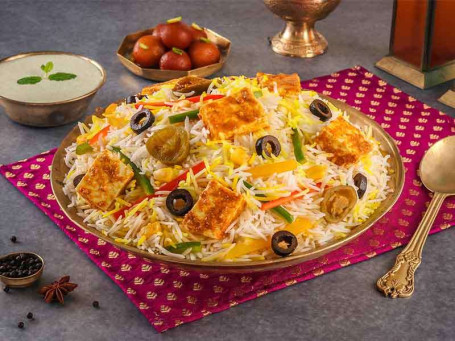 Zaikedaar Paneer (Paneer Dum Biryani Serves 1) Classic Biryani